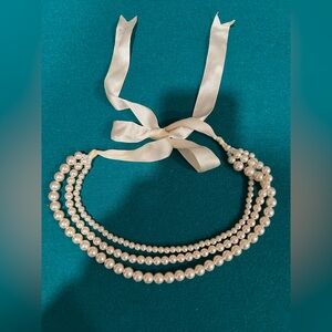 Elegant Pearl Necklace with Ribbon Tie